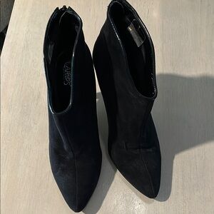 Carlos by Carlos Santana Black Ankle Booties Sleek Design